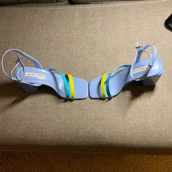 Chelsea & Violet, Holli Patent Color Block New without Tag - Picture 4 of 8